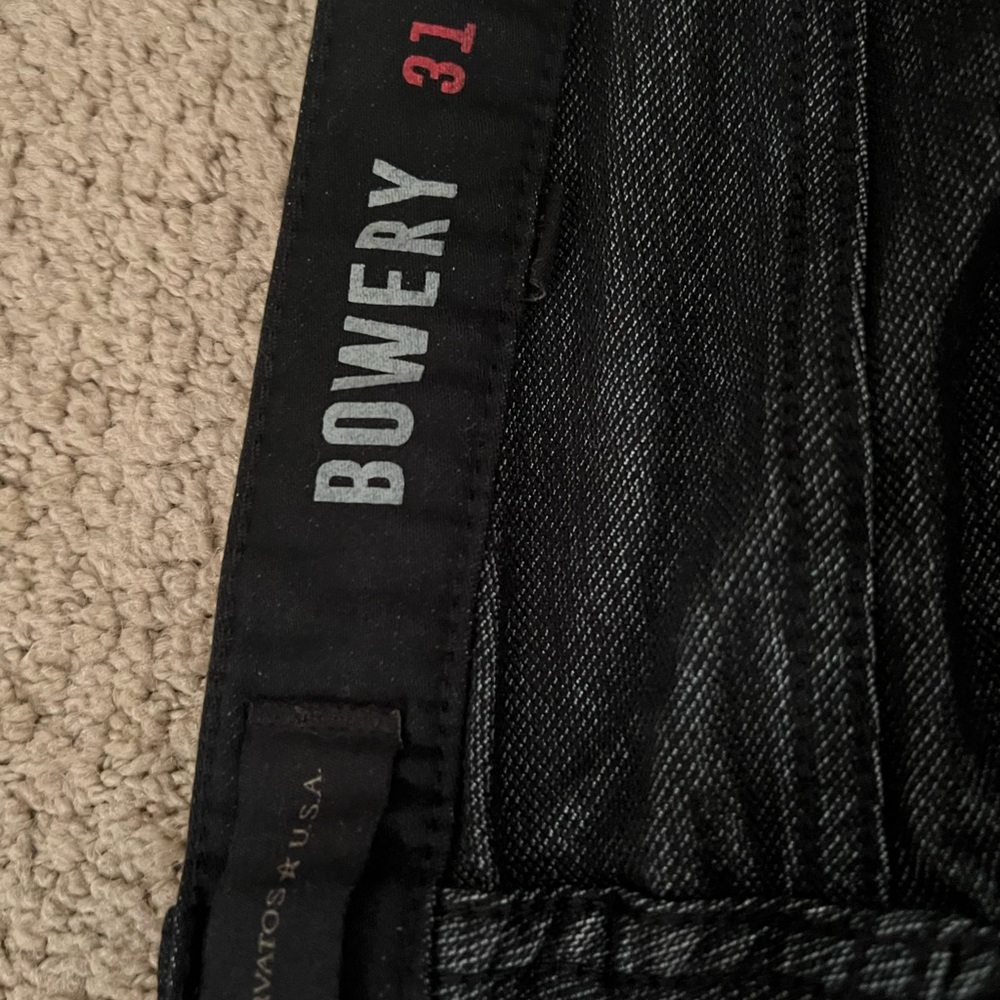John Varvatos Bowery Jeans. 31x32